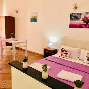 Carlottas'home Appartamento Aeroporto di Catania Fontana Rossa