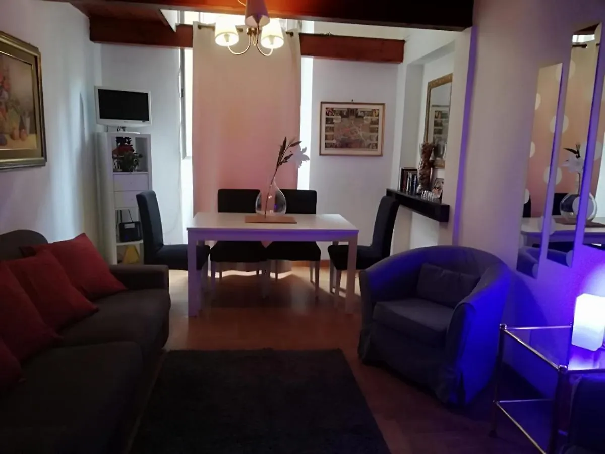 Coronari 45 apartment Roma Italia